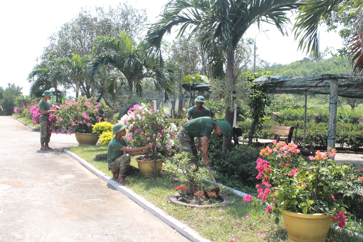 Chắc tay súng giữ bình yên mùa Xuân Tổ quốc

